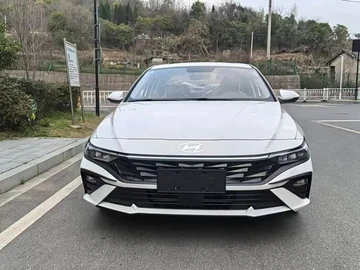 Hyundai Elantra CN7