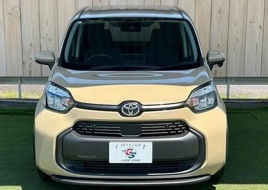 Toyota Sienta 2023