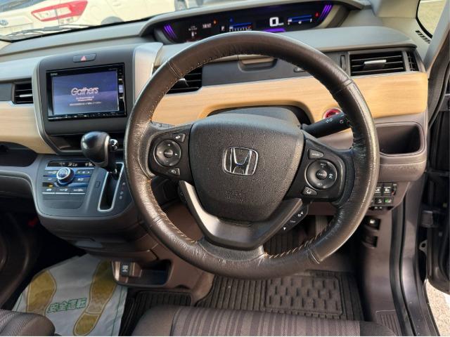 ������ �� ����� � ������ Honda Freed 2018 ����