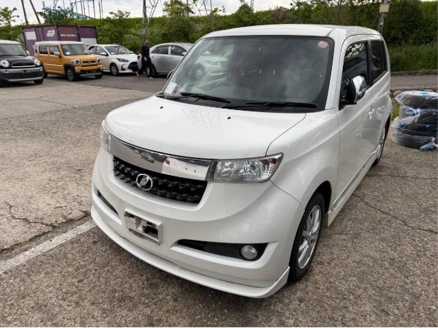 ������ �� ����� � ������ Toyota BB 2015 ����