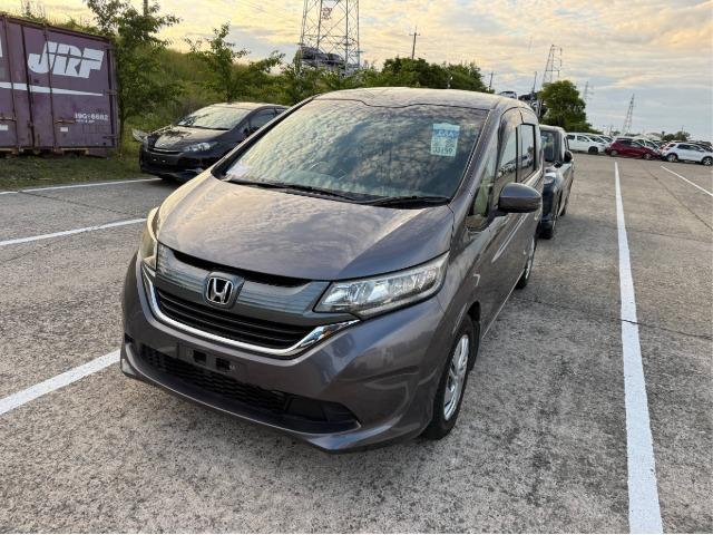 ������ �� ����� � ������ Honda Freed 2018 ����